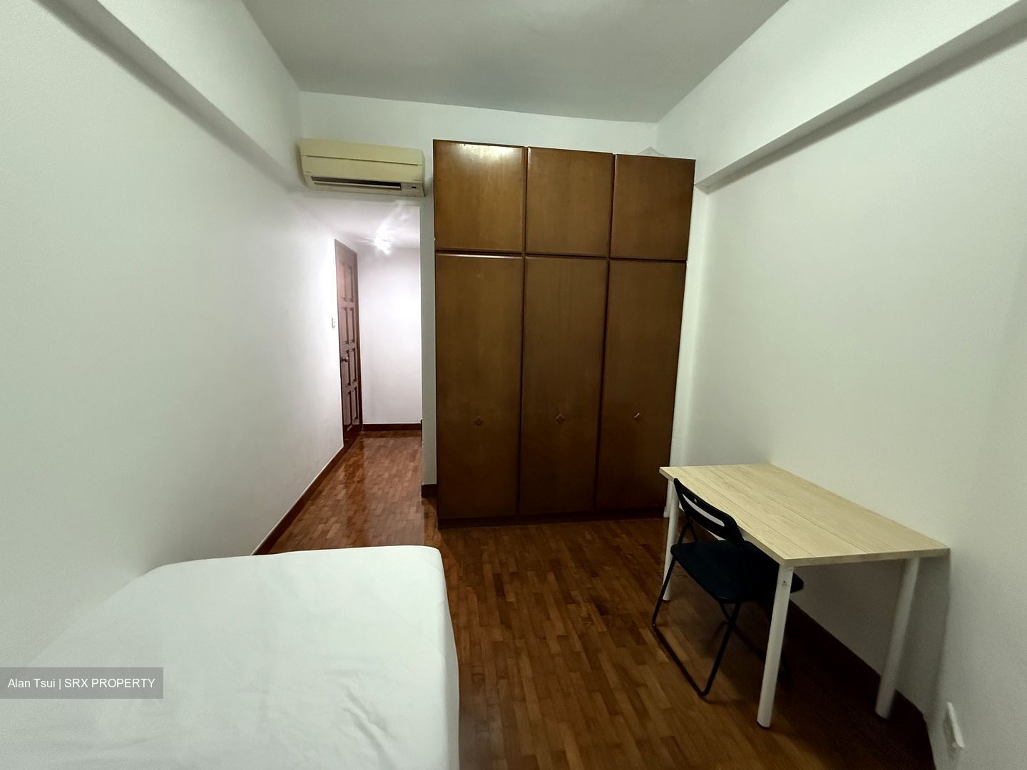 Simsville (D14), Condominium #575182861